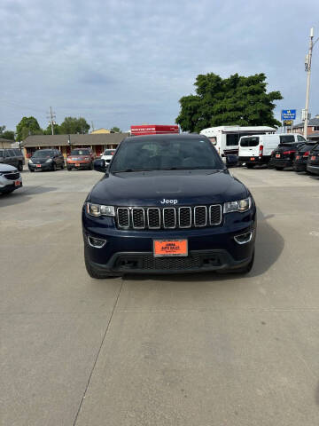 2017 Jeep Grand Cherokee Laredo