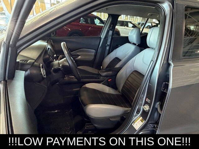 2021 Nissan Kicks SR