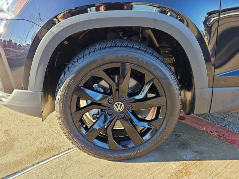 2023 Volkswagen Taos SE