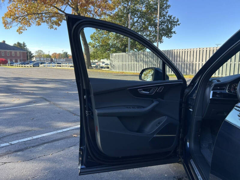 2025 Audi Q7 quattro Premium Plus 55 TFSI