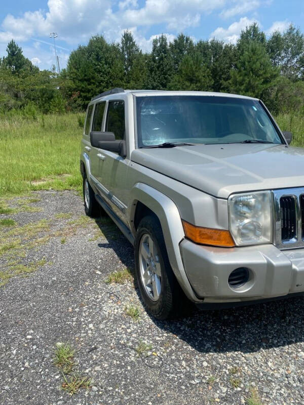 2007 Jeep Commander Sport photo 3