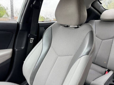 2012 Hyundai Veloster