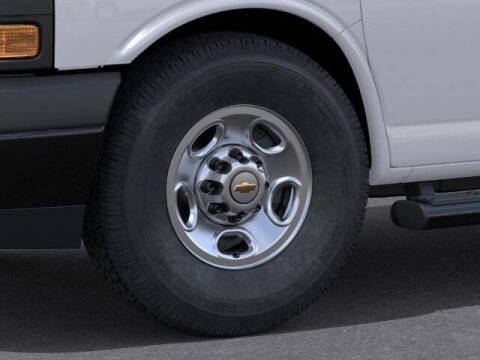 2025 Chevrolet Express LS 2500