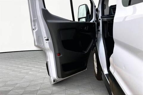 2023 Ford Transit 350 XLT