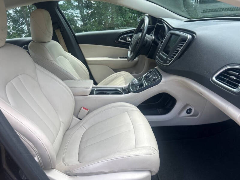 2015 Chrysler 200 C