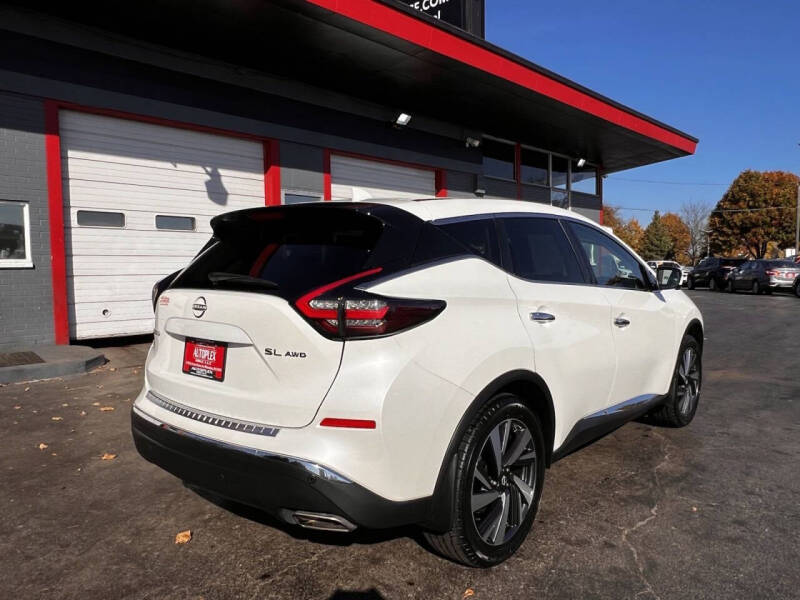 2023 Nissan Murano SL photo 17