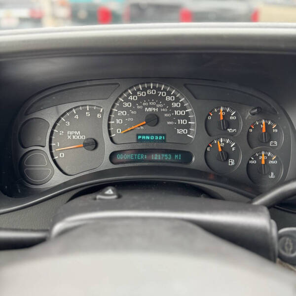 2004 Chevrolet Silverado 1500 LS