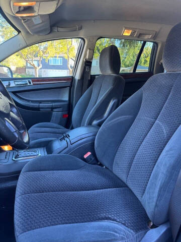 2005 Chrysler Pacifica Touring