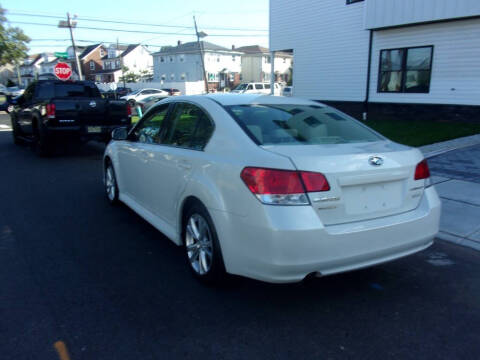 2013 Subaru Legacy 2.5i Premium