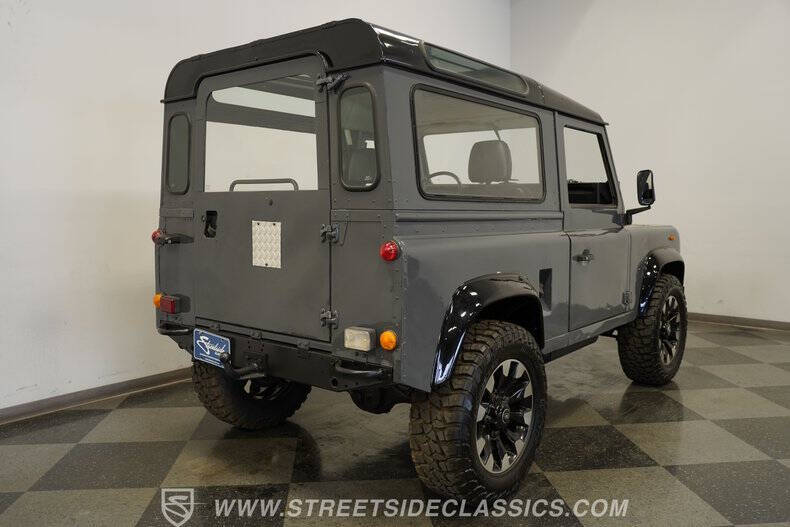 1987 Land Rover Defender