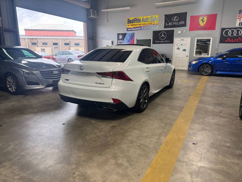 2017 Lexus IS 200t