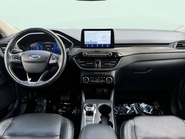 2020 Ford Escape Hybrid Titanium