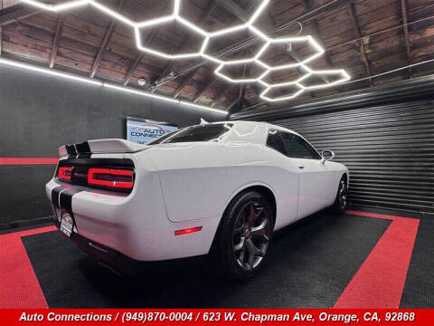2015 Dodge Challenger SXT Plus