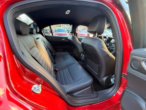 2024 Alfa Romeo Giulia Quadrifoglio