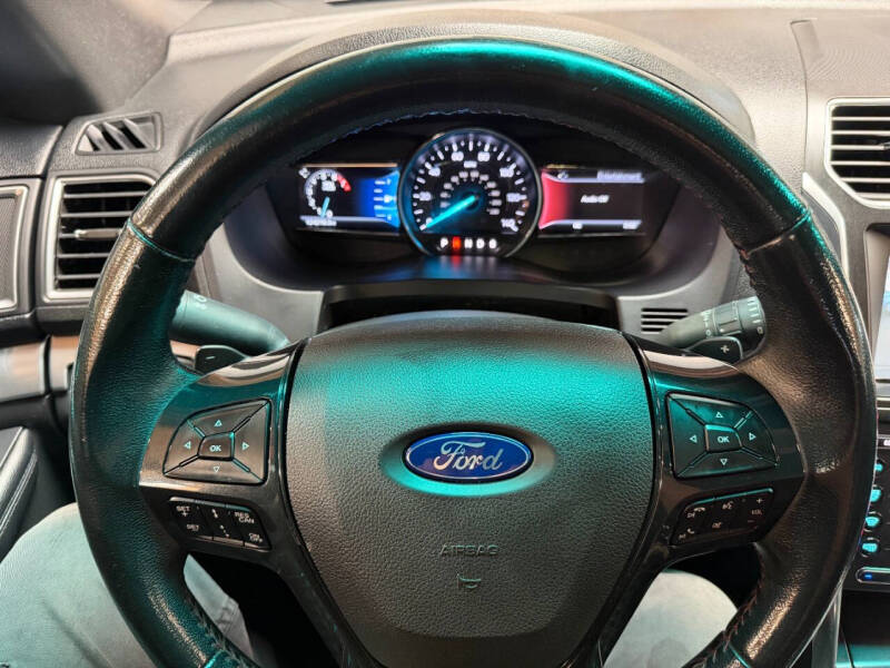 2016 Ford Explorer Sport