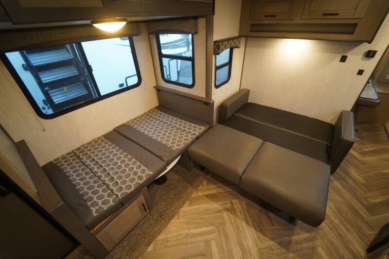 2021 Cruiser RV shadow  Cruiser