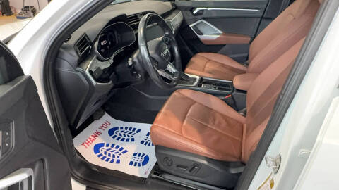 2021 Audi Q3 quattro Premium 40 TFSI