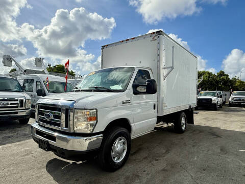 2017 Ford E-Series E-350 SD