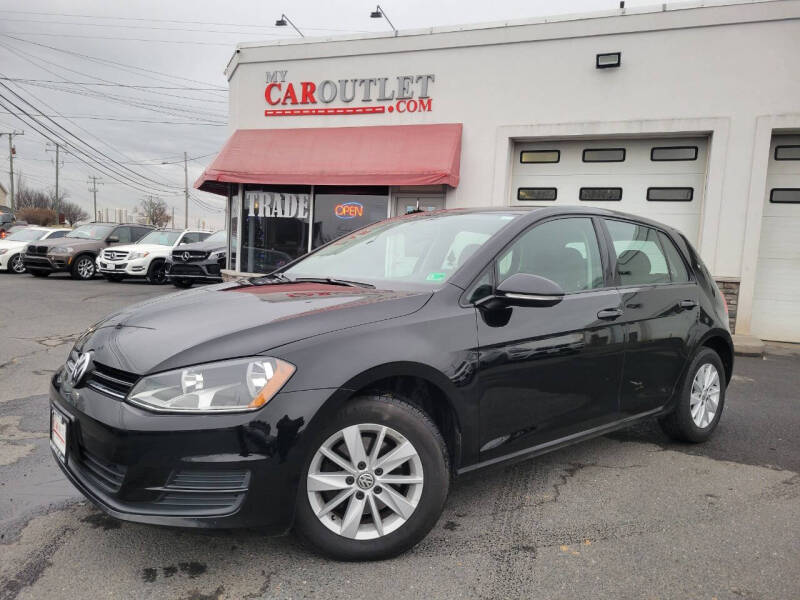 2016 Volkswagen Golf TSI S's photo