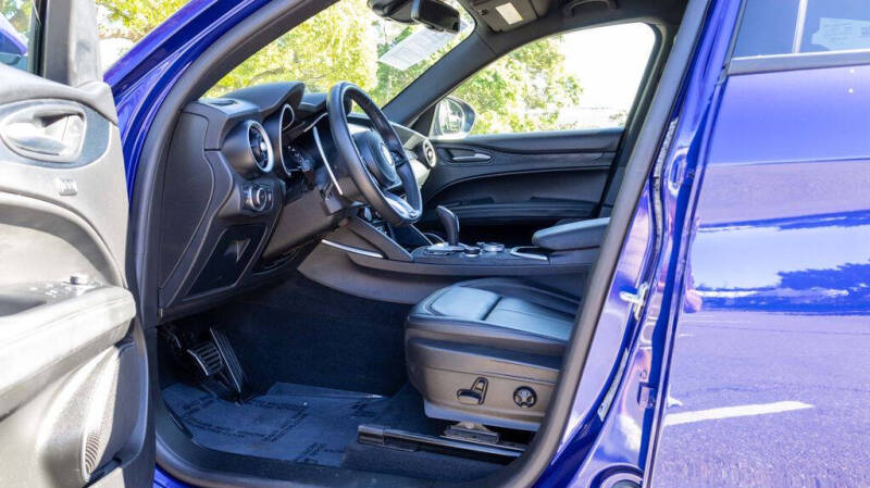 2022 Alfa Romeo Stelvio Sprint