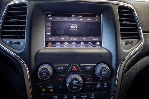 2020 Jeep Grand Cherokee Laredo E