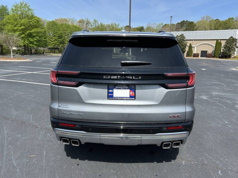 2025 GMC Acadia Denali