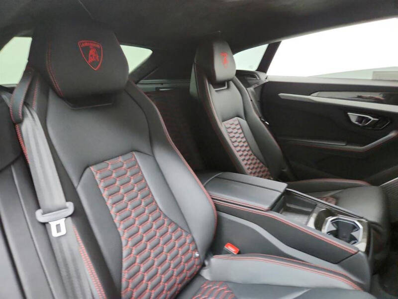2019 Lamborghini Urus