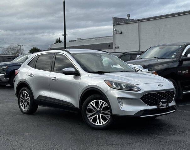 2020 Ford Escape SEL