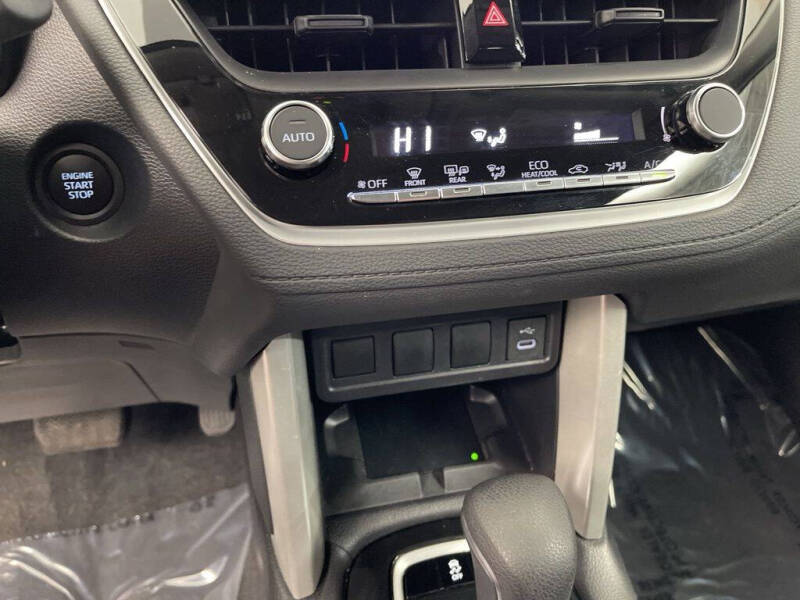 2025 Toyota Corolla Cross LE