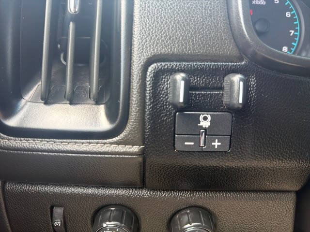Black 2022 GMC Canyon Elevation 16