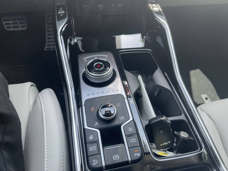 2023 Kia Sorento Plug-In Hybrid SX Prestige
