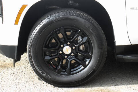 2025 Chevrolet Suburban LS