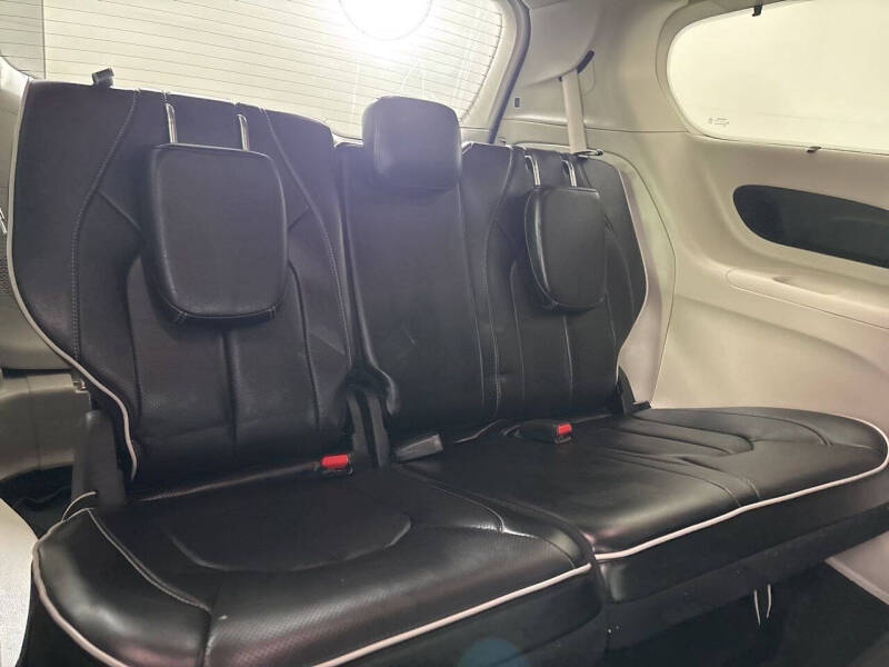 2022 Chrysler Pacifica Hybrid Limited