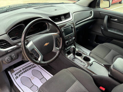 2017 Chevrolet Traverse LT