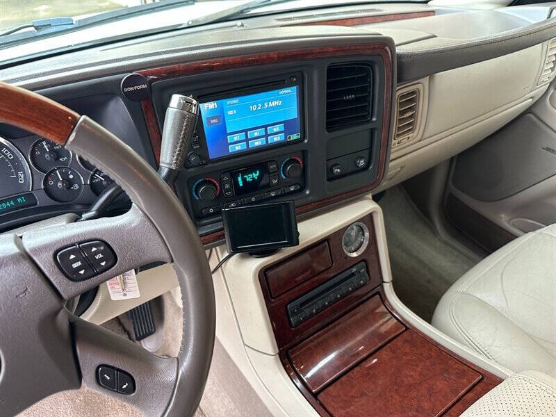 2005 Cadillac Escalade