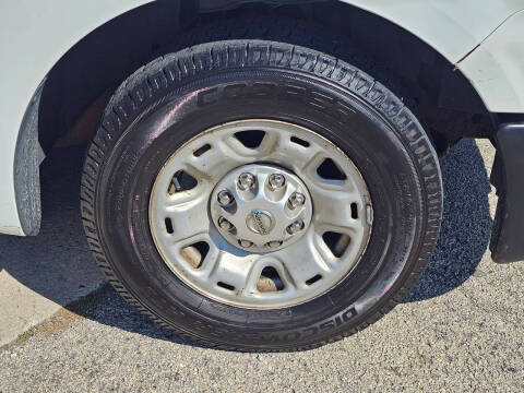 2012 Nissan NV 2500 HD S