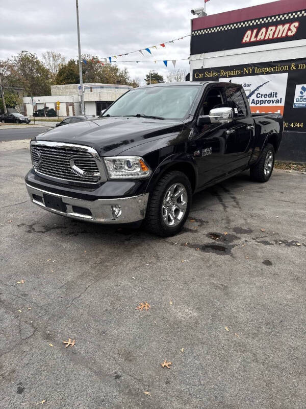 2017 RAM 1500 Laramie