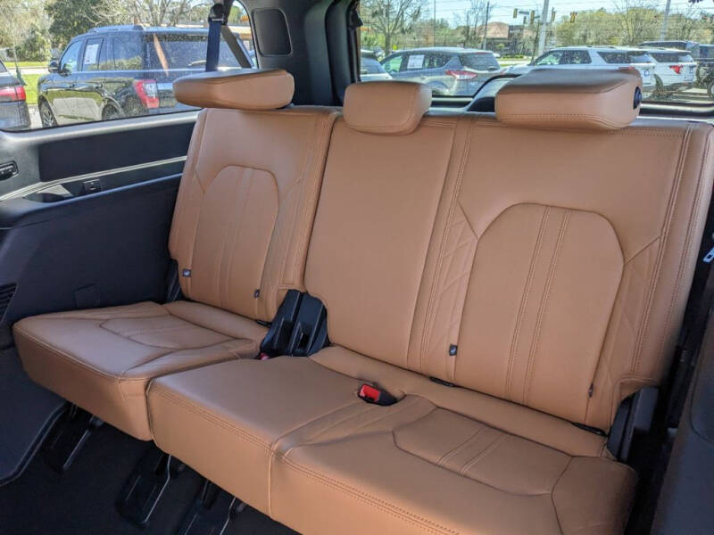 2024 Ford Expedition MAX Platinum