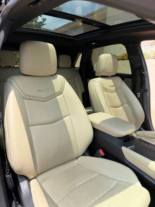 2017 Cadillac XT5 Premium Luxury