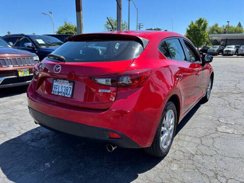 2016 Mazda MAZDA3 i Sport
