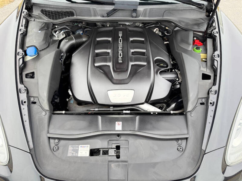 2014 Porsche Cayenne Platinum Diesel