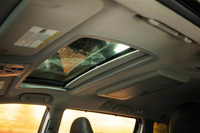 2017 Toyota Sienna SE Premium 8-Passenger