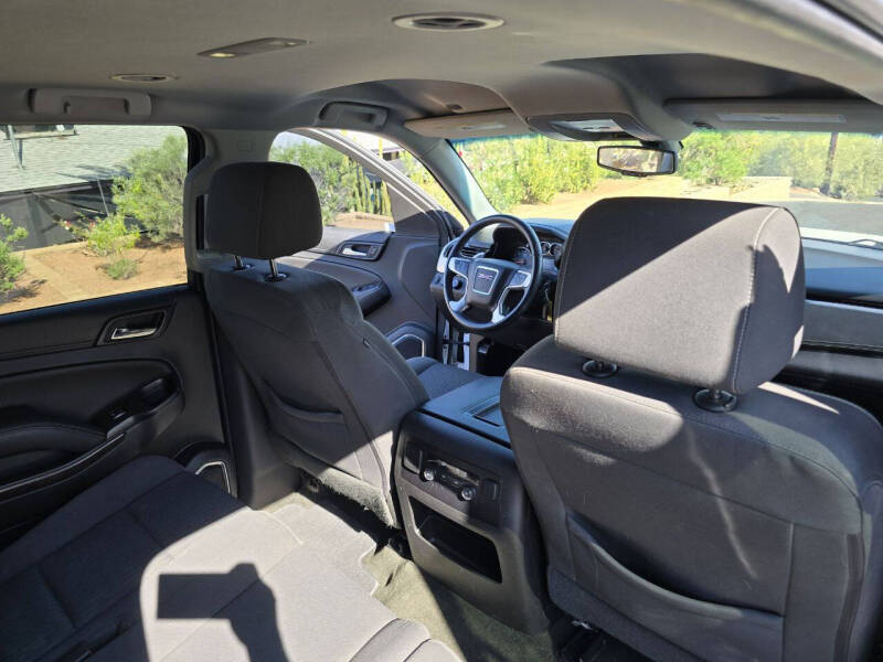 2017 GMC Yukon XL SLE