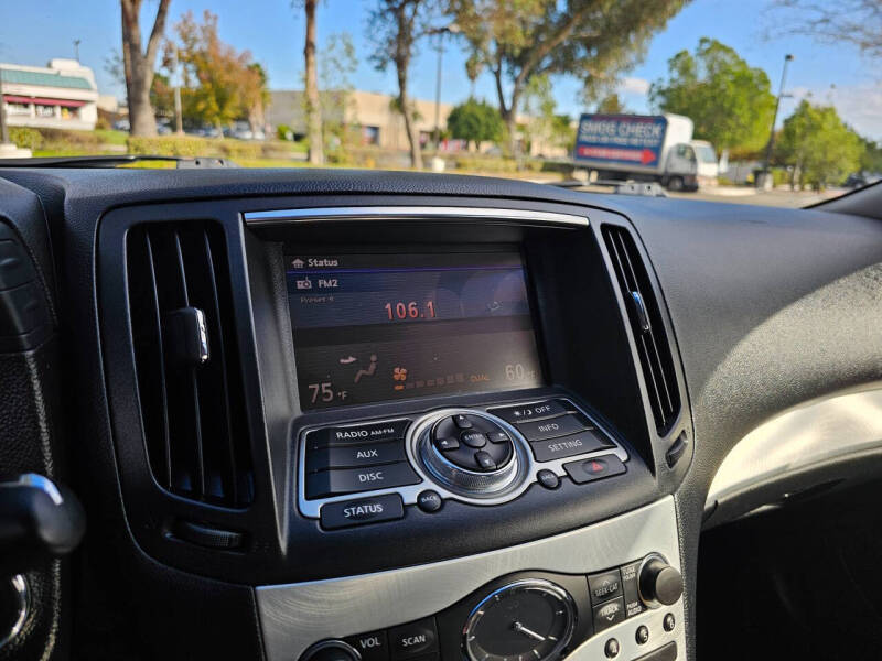 2015 Infiniti Q60 Coupe Journey