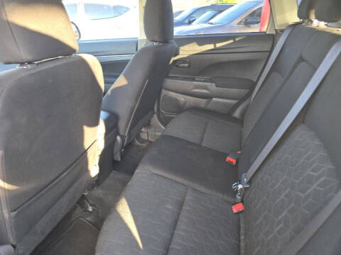 2020 Mitsubishi Outlander Sport ES