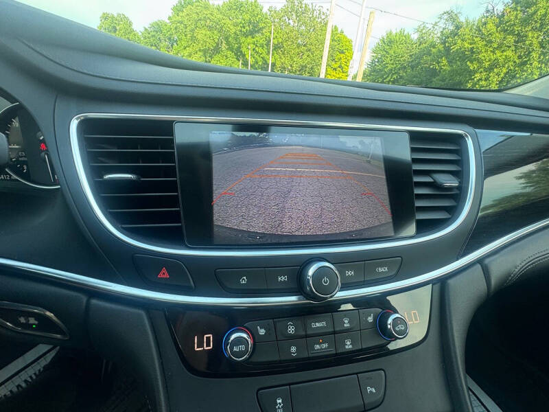 2017 Buick LaCrosse Essence