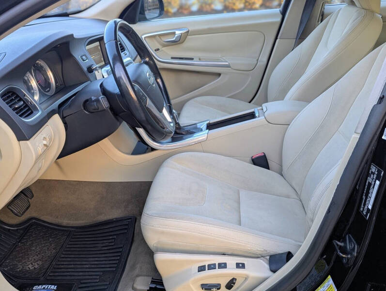 2013 Volvo S60 T5 Premier