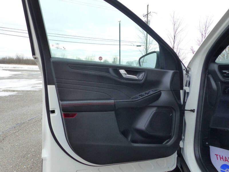 2025 Ford Escape ST-Line