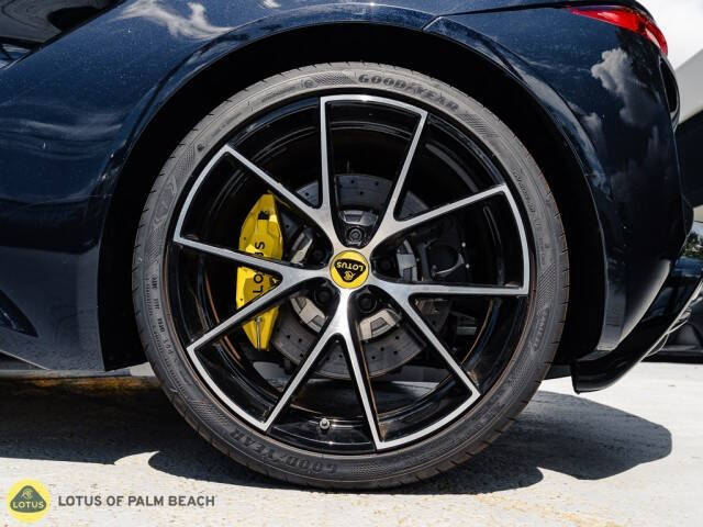 2025 Lotus Emira V6 Base