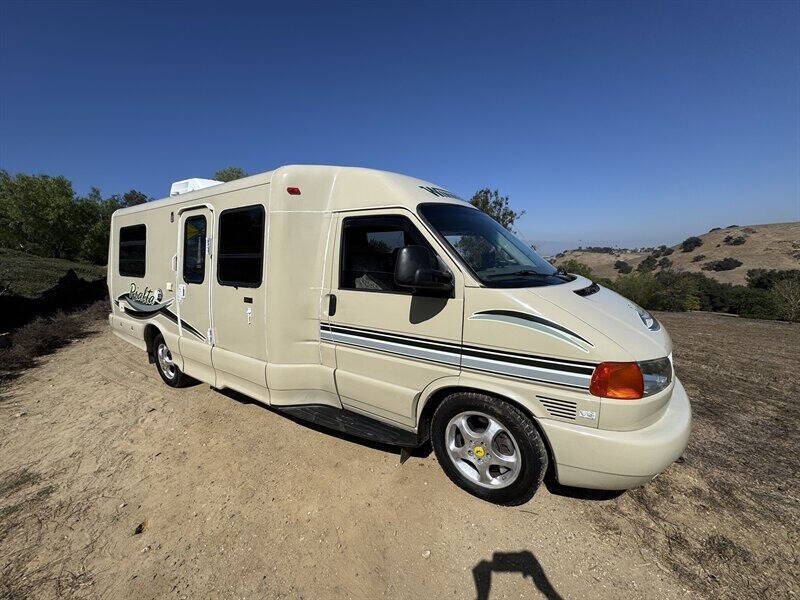 2002 Winnebago Rialta 22QD